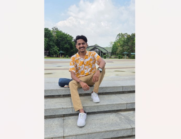Ketan Pendse: Marathi-Hindi Actor-Director Debuts as Author with 'Haveli: Ek Adhuri Mulakat', Turns International Filmmaker with '11:17PM'